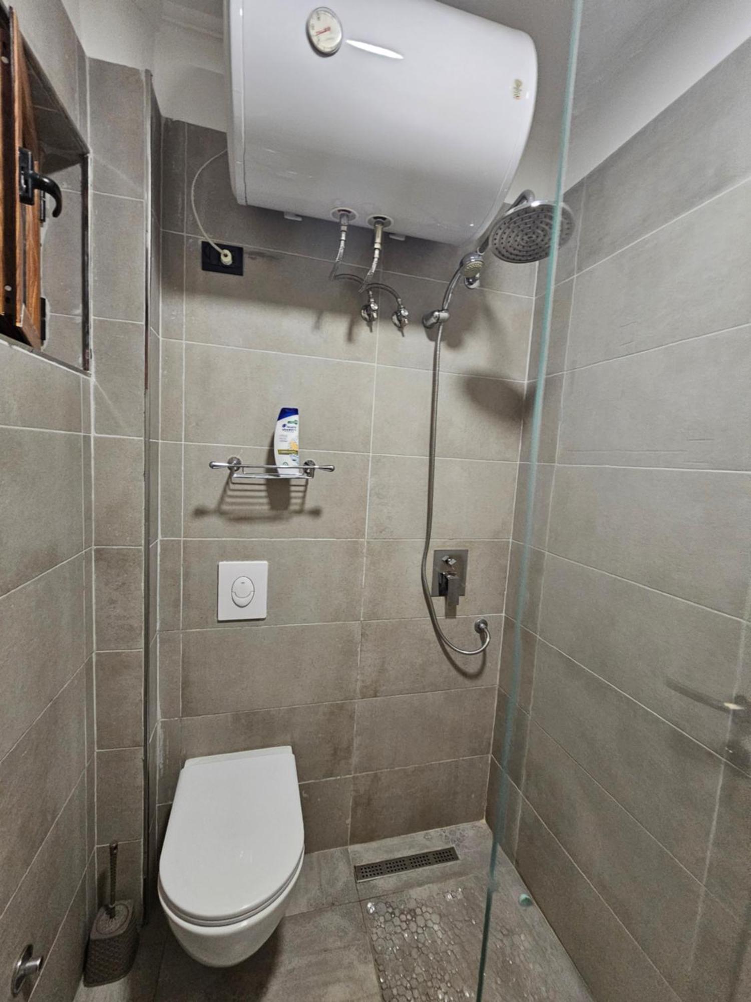 Wanderlust Tirana 2 Apartment Ngoại thất bức ảnh