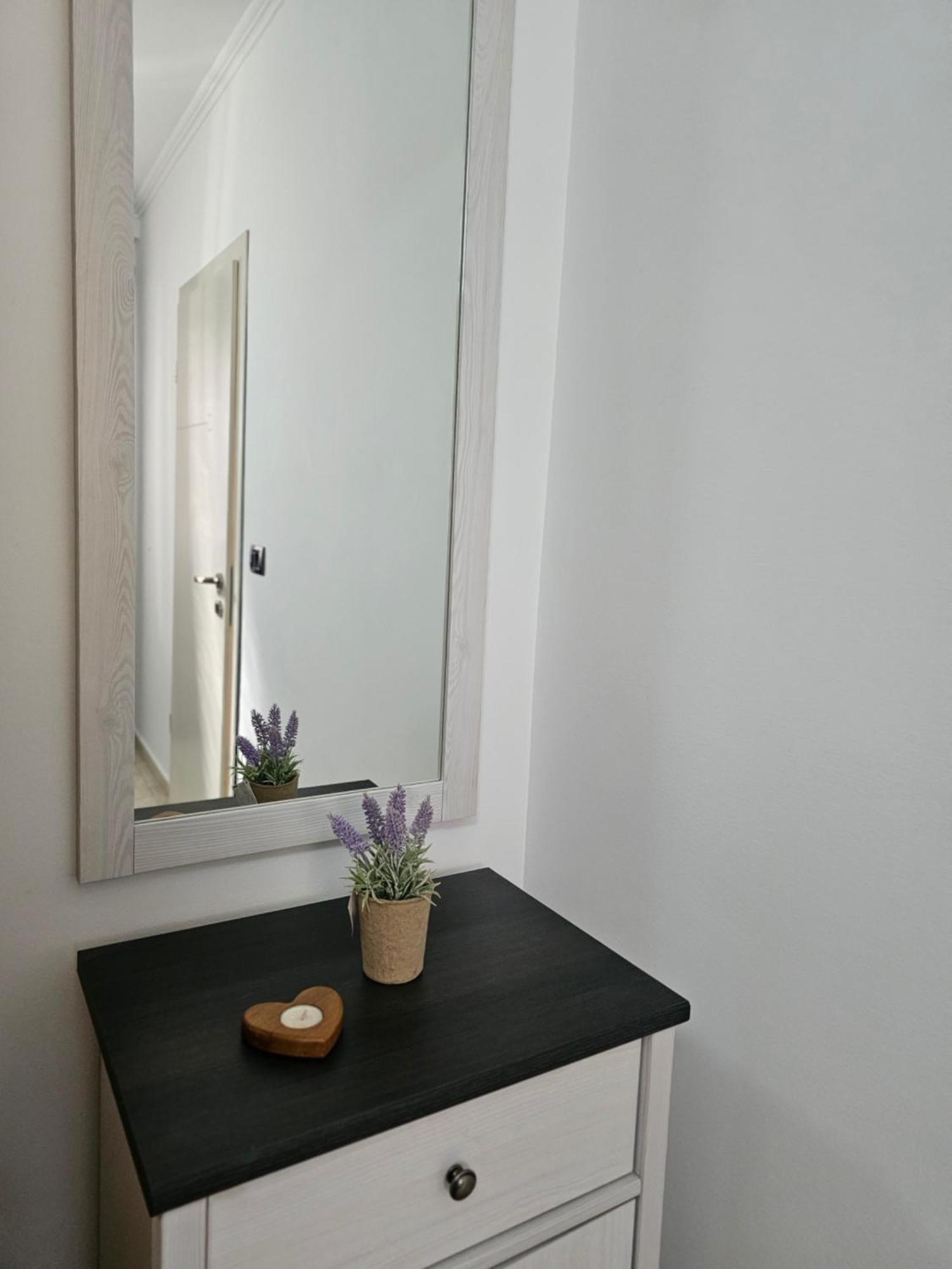 Wanderlust Tirana 2 Apartment Ngoại thất bức ảnh