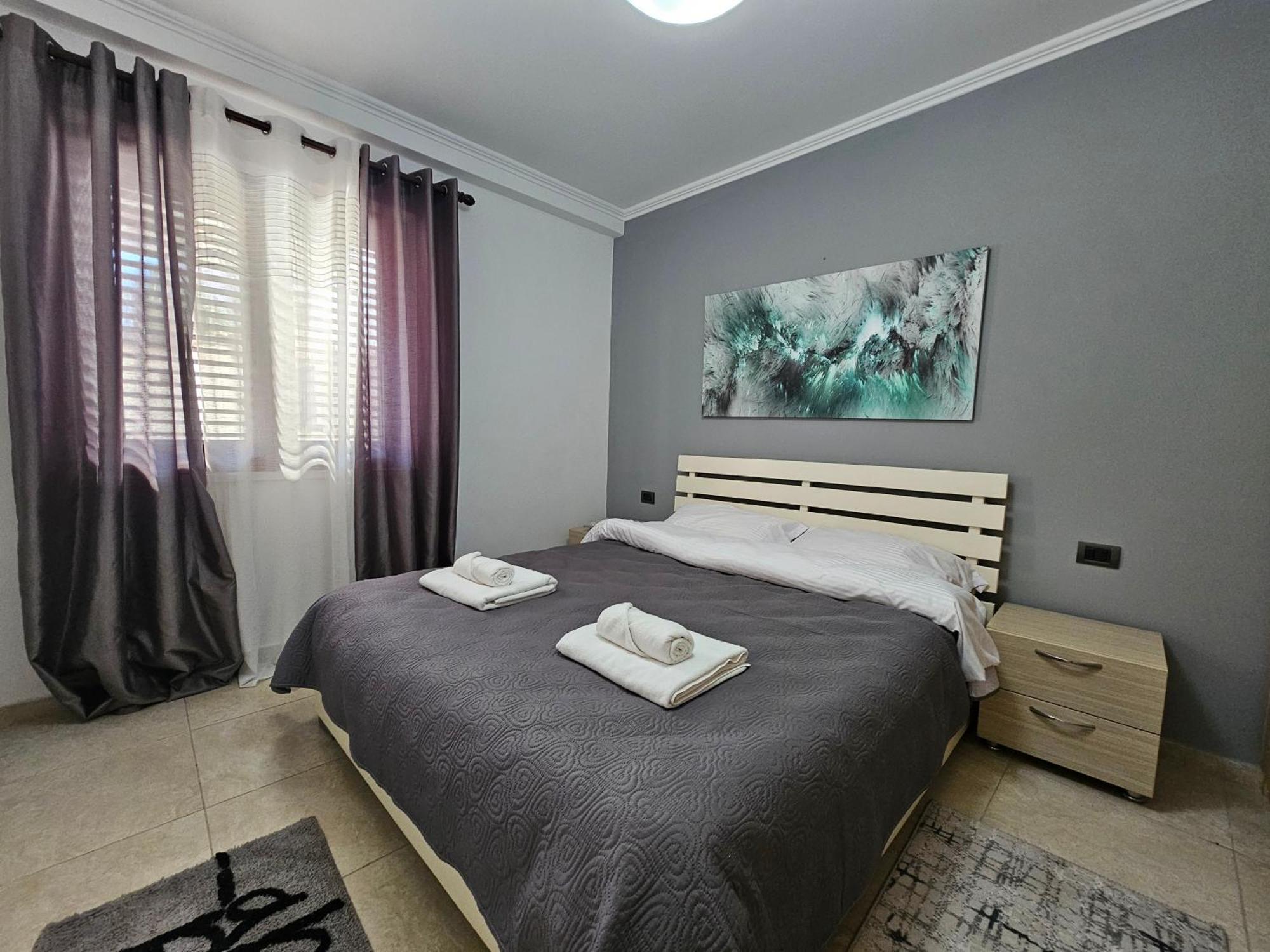 Wanderlust Tirana 2 Apartment Ngoại thất bức ảnh